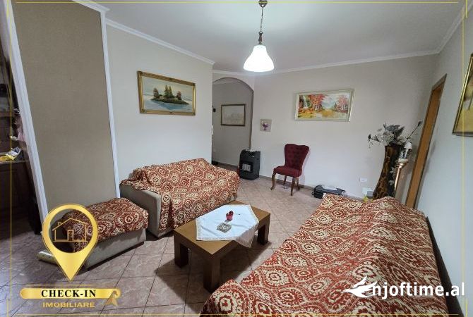 Shtepi me qera 2+1 ne Tirane - 550 Euro
