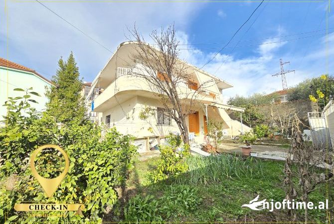 Shtepi ne shitje 7+1 ne Tirane - 350,000 Euro