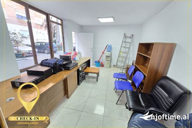 Ambient biznesi me qera 1+1 ne Tirane - 400 Euro