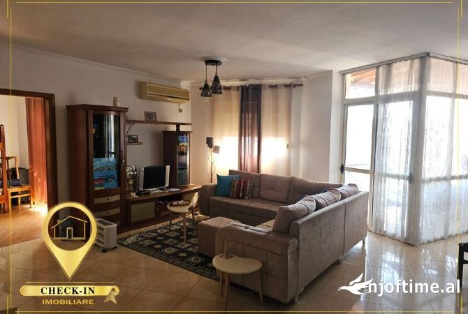 Shtepi me qera 2+1 ne Tirane - 650 Euro