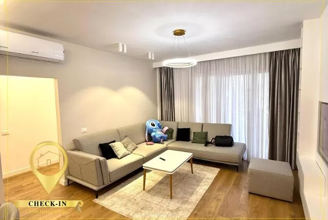 Shtepi me qera 2+1 ne Tirane - 900 Euro