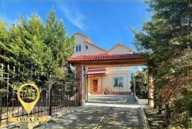 Shtepi ne shitje 7+1 ne Tirane - 350,000 Euro