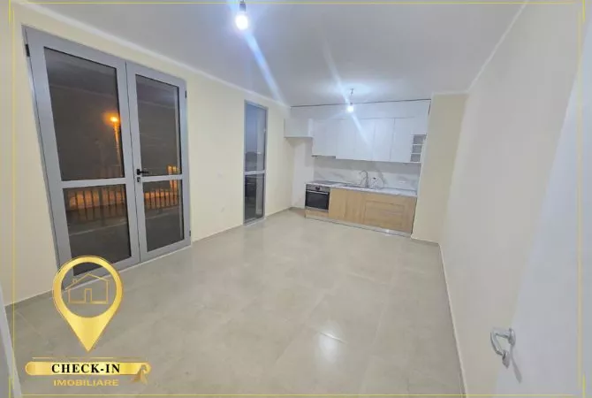 Shtepi me qera 2+1 ne Tirane - 40,000 Leke
