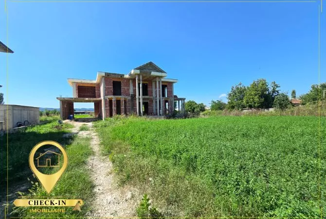 Shtepi ne shitje 5+1 ne Kruje - 330,000 Euro