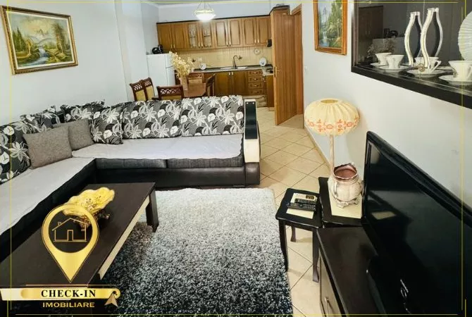 Shtepi me qera 2+1 ne Tirane - 55,000 Leke