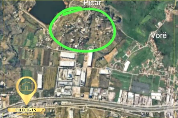 Truall ose Toke ne Tirane - 700,000 Euro