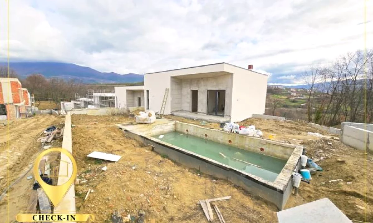 Luxury villas for sale in Tirana 3+1, Emty