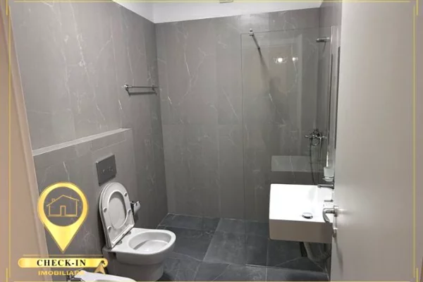 Appartamento in affitto a Tirana 1+1, Arredato