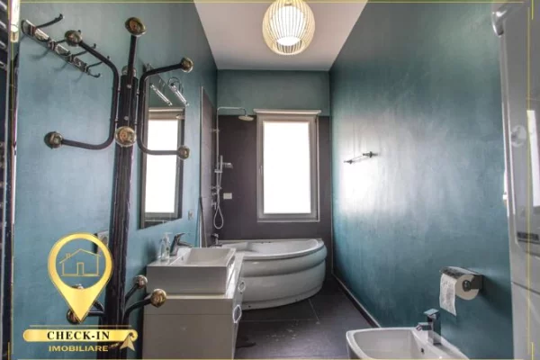 Appartamento in affitto a Tirana 2+1, Arredato