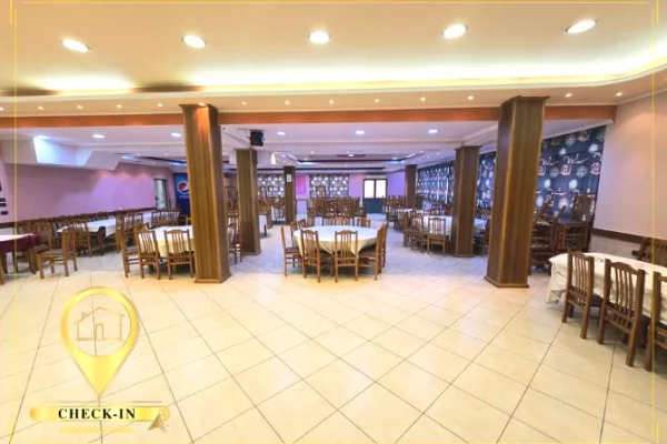 Jepet me qera godine + toke afer Varrezave te Sharres