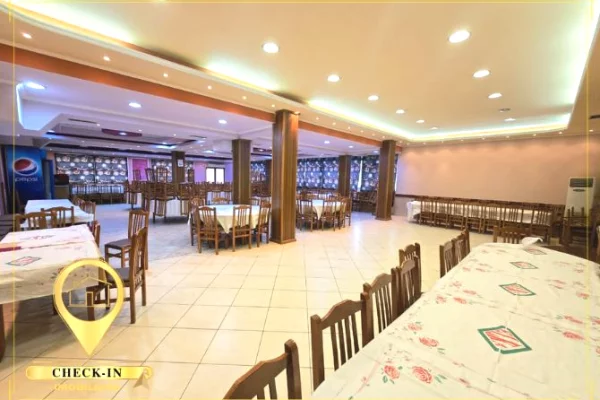 Jepet me qera godine + toke afer Varrezave te Sharres