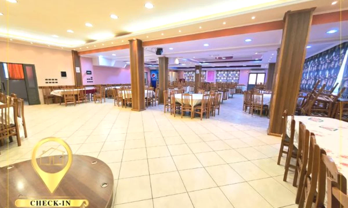 Jepet me qera godine + toke afer Varrezave te Sharres