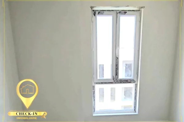 Appartamento in affitto a Tirana 3+1, Vuoto