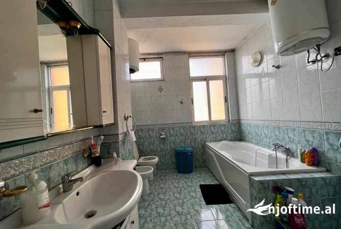 Shtepi me qera 2+1 ne Tirane - 500 Euro