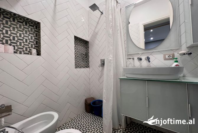 Shtepi me qera 1+1 ne Tirane - 800 Euro
