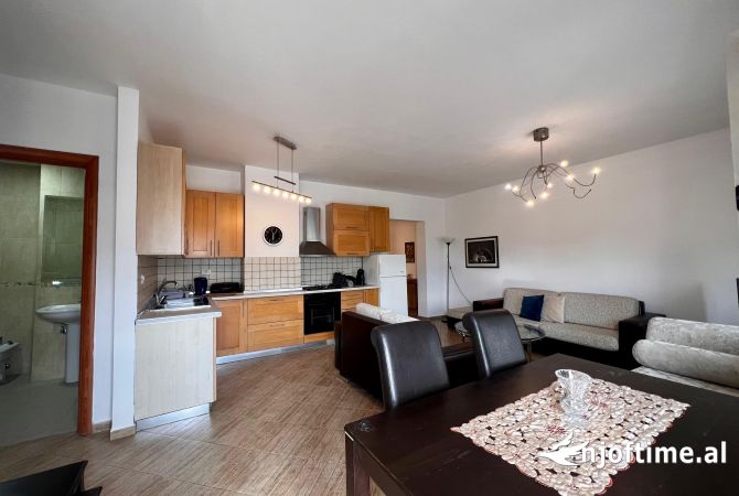 Shtepi me qera 1+1 ne Tirane - 550 Euro