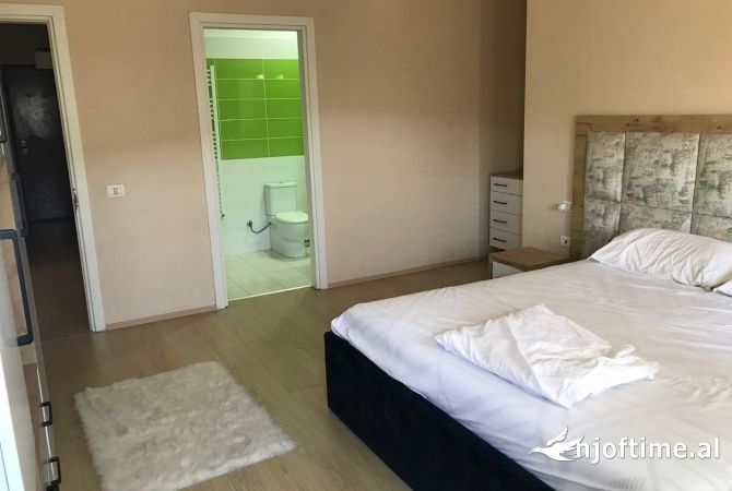 Shtepi me qera Apartament ne Tirane, 2+1, Mobilimi E mobiluar, Pagesa 750  Euro.