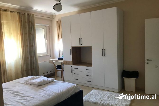 Shtepi me qera 2+1 ne Tirane - 750 Euro
