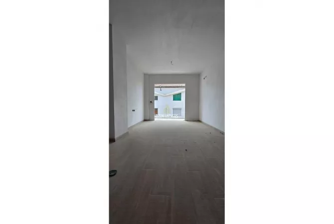 Shtepi ne shitje 1+1 ne Tirane - 130,000 Euro