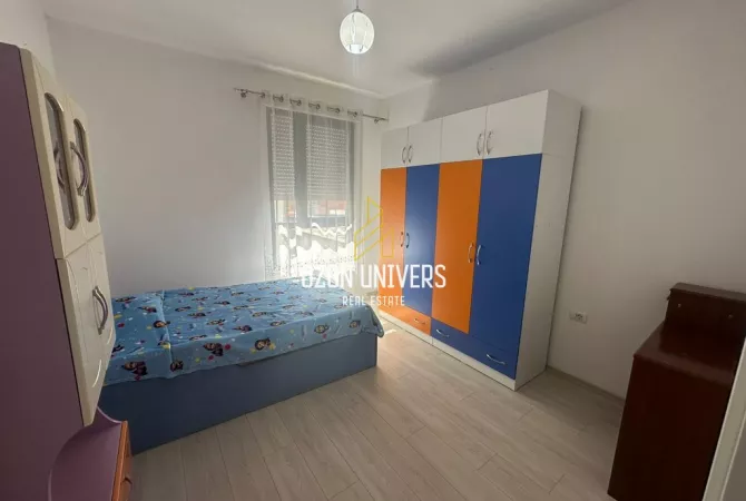 Shtepi me qera Apartament ne Tirane, 3+1, Mobilimi E mobiluar, Pagesa 600  Euro.