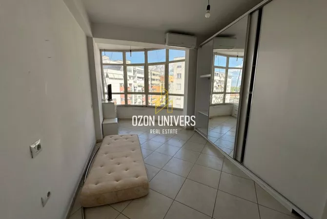 Shtepi me qera Apartament ne Tirane, 2+1, Mobilimi Bosh, pa mobiluar, Pagesa 1,200  Euro.