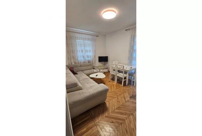 Shtepi me qera 1+1 ne Tirane - 60,000 Leke