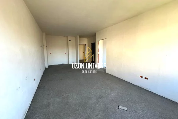 Shtepi ne shitje Apartament ne Tirane, 1+1, Mobilimi Bosh, pa mobiluar, Pagesa 76,503  Euro.