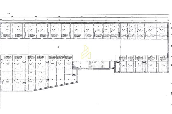 Ambiente Commerciale in Vendita 4+1 a Tirana - 15,000 Euro