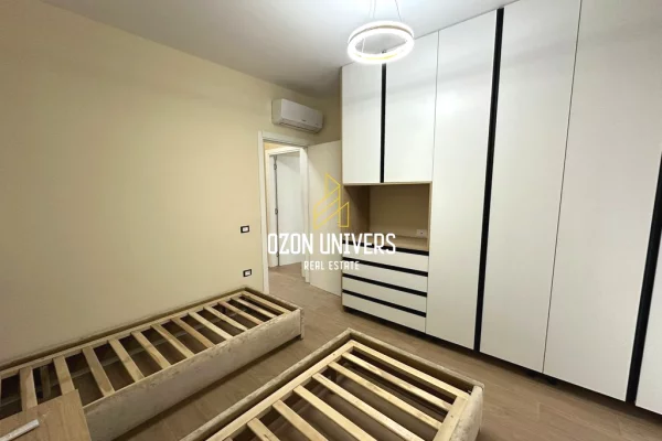 Shtepi me qera Apartament ne Tirane, 2+1, Mobilimi E mobiluar, Pagesa 1,300  Euro.