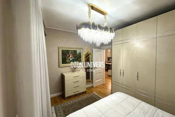 Shtepi me qera Apartament ne Tirane, 2+1, Mobilimi E mobiluar, Pagesa 1,000  Euro.