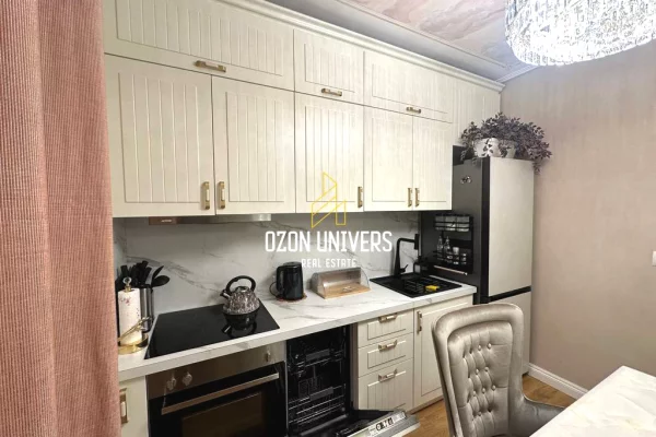 Shtepi me qera Apartament ne Tirane, 2+1, Mobilimi E mobiluar, Pagesa 1,000  Euro.