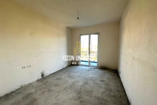 Shtepi ne shitje Apartament ne Tirane, 2+1, Mobilimi Bosh, pa mobiluar, Pagesa 128,184  Euro.