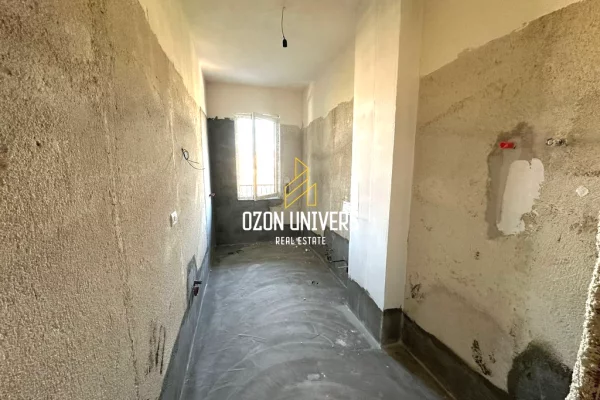 Shtepi ne shitje Apartament ne Tirane, 2+1, Mobilimi Bosh, pa mobiluar, Pagesa 128,184  Euro.