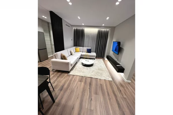 Shtepi me qera 2+1 ne Tirane - 700 Euro