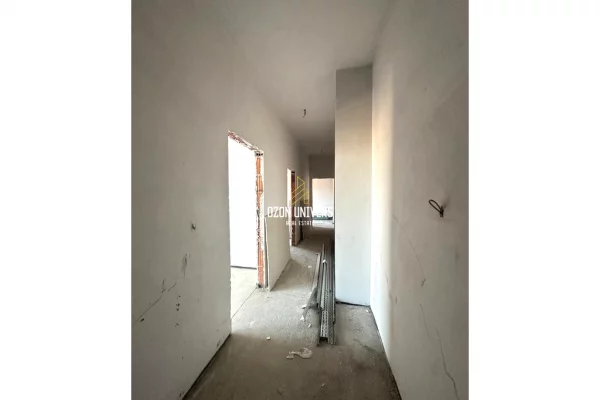 Shtepi ne shitje Apartament ne Tirane, 2+1, Mobilimi Bosh, pa mobiluar, Pagesa 210,000  Euro.