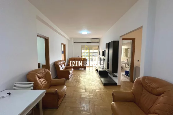 Shtepi me qera 2+1 ne Tirane - 65,000 Leke