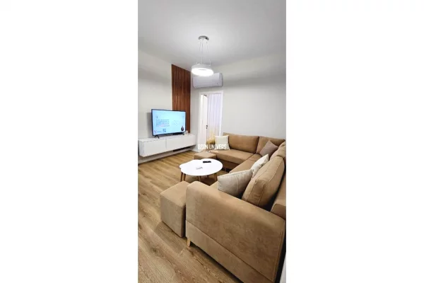 Shtepi me qera 1+1 ne Tirane - 55,000 Leke