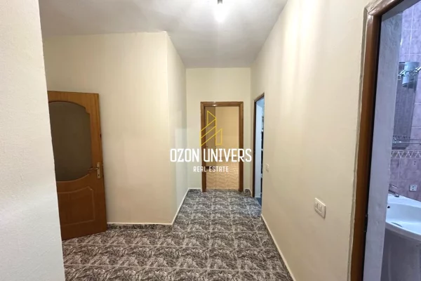 Shtepi me qera 3+1 ne Tirane - 700 Euro