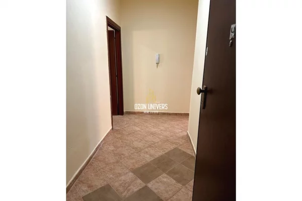 Jepet me qira apartament 2+1+2, tek Komuna e Parisit!