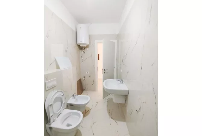 Shtepi me qera 2+1 ne Tirane - 850 Euro