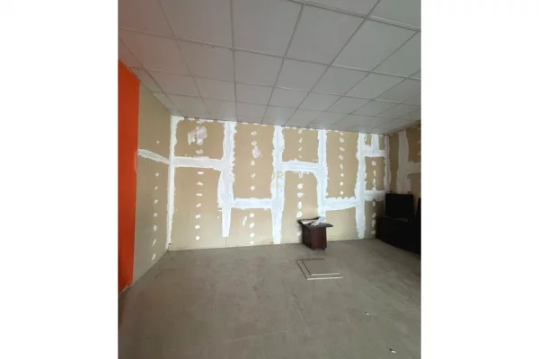 Ambient me qera te Ish Tregu Elektrik