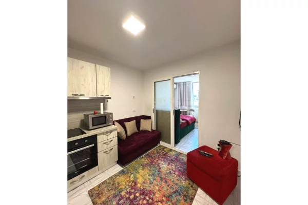 Apartament me Qera ne Qender pas Piazza