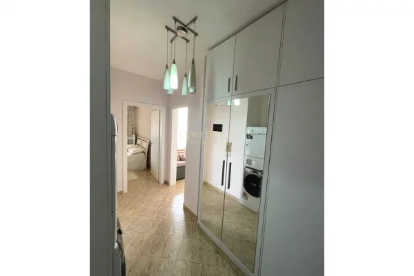 Shtepi me qera Apartament ne Tirane, 1+1, Mobilimi E mobiluar, Pagesa 500  Euro.
