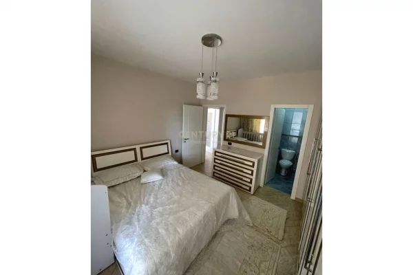 Shtepi me qera Apartament ne Tirane, 1+1, Mobilimi E mobiluar, Pagesa 500  Euro.