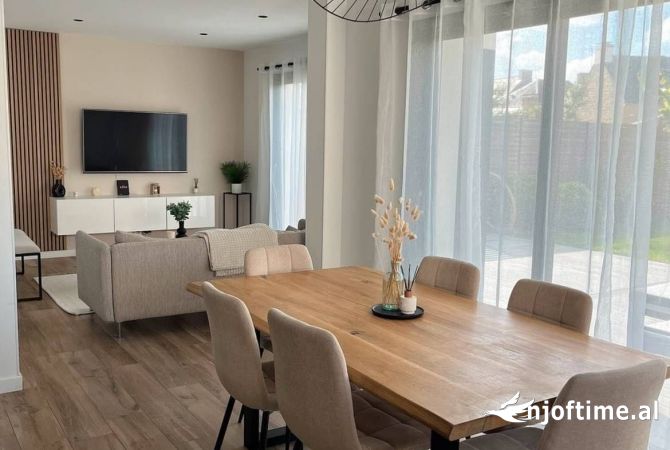 Shtepi ne shitje 2+1 ne Tirane - 285,000 Euro
