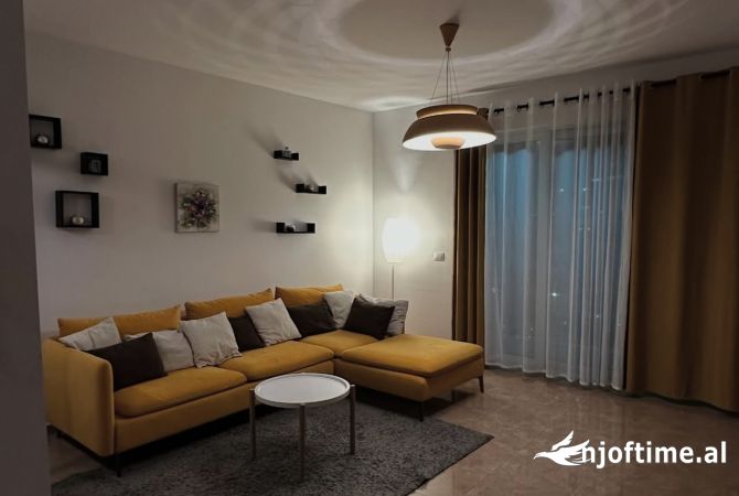 Shtepi ne shitje 1+1 ne Tirane - 90,000 Euro