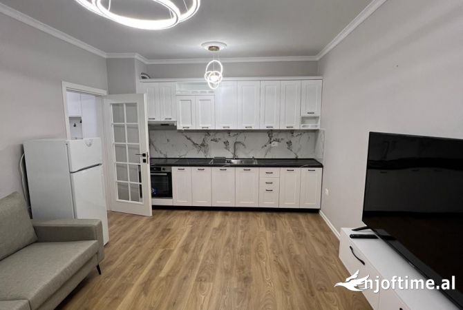 Shtepi me qera 1+1 ne Tirane - 700 Euro