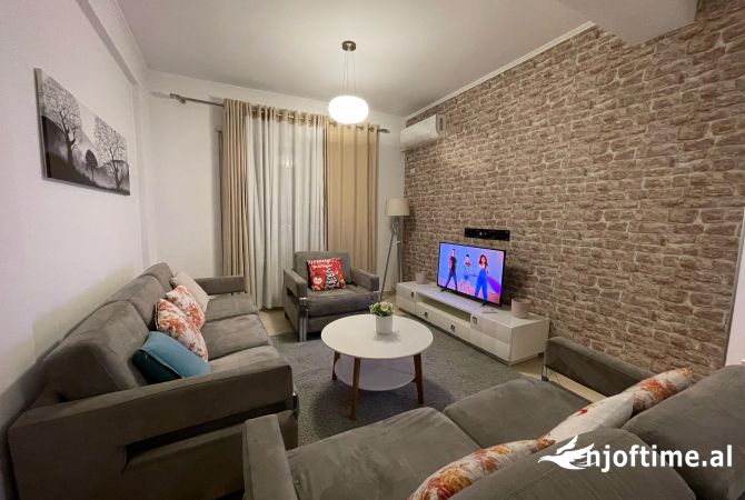 Shtepi me qera 2+1 ne Tirane - 600 Euro