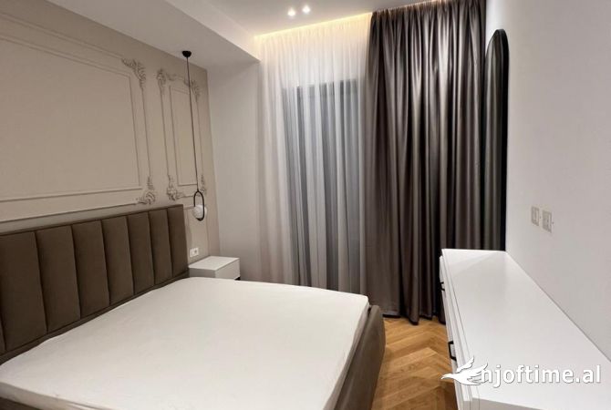 Shtepi me qera Apartament ne Tirane, 1+1, Mobilimi E mobiluar, Pagesa 1,000  Euro.