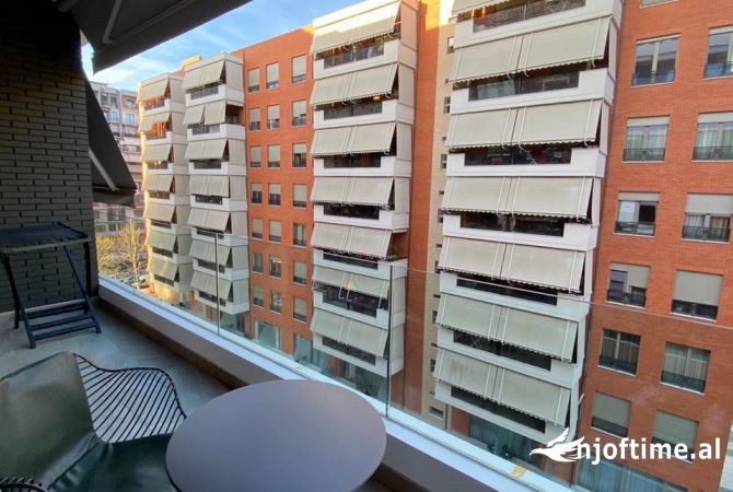 Shtepi me qera Apartament ne Tirane, 1+1, Mobilimi E mobiluar, Pagesa 1,000  Euro.